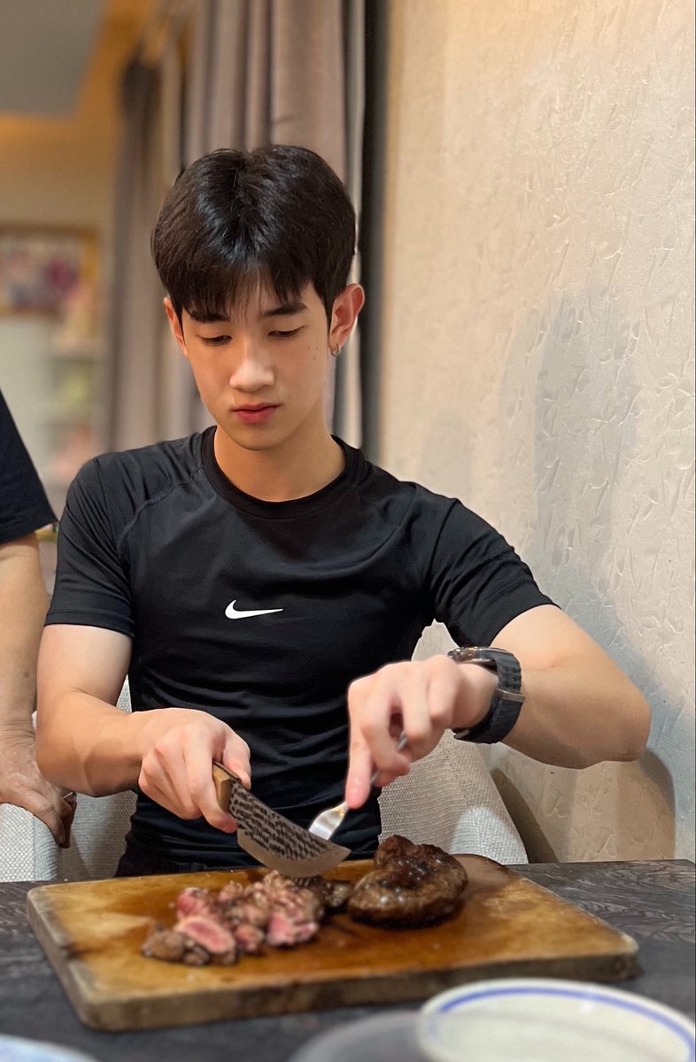 prin_ce58's tweet photo. เล่นเวทไว้หั่นเนื้ออออออ !

PROGRESS HITS THE 200K

#200Kเพราะรักไม่เคยลด
#ProgressPassawish
#AlmondProgress
#PSPW #ด้อมภภ https://t.co/ToqgFlTpxq