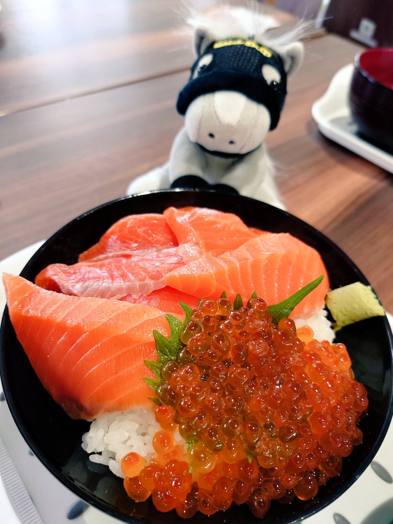 isshin13's tweet photo. 北海道楽しいなぁ……
ご飯も美味しい。 https://t.co/6dn2kc0m5R