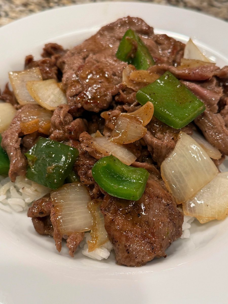 FastFoodjdam's tweet photo. Pepper Steak 🫑 🥩 https://t.co/xlEeqcuwD9