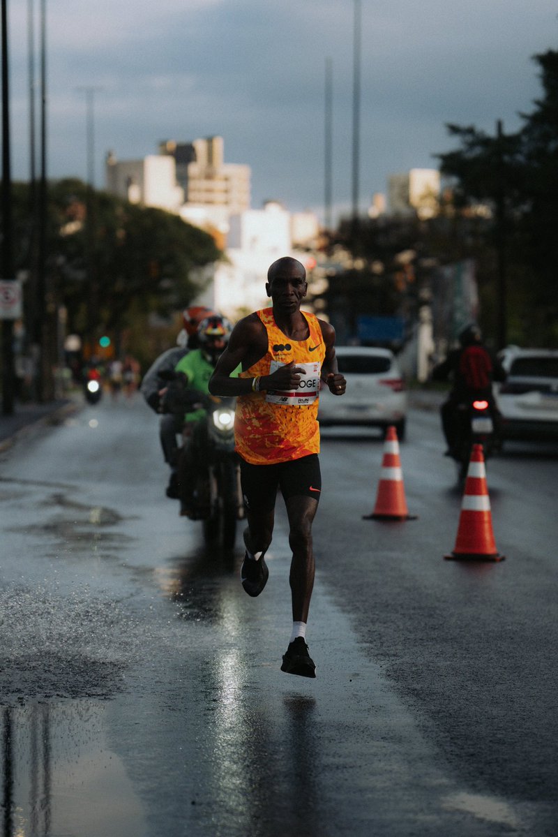 dsmfrunningteam's tweet photo. Brazil, our hearts are full 🥹🇧🇷❤️

#dsmfirmenichRunningTeam #EliudsRunningWorld https://t.co/aqyRqLnTSN