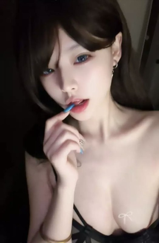 mememason7's tweet photo. 快手网红 苒柒最新大尺度自慰福利作品!手指扣逼流水
#自慰  #母狗 #反差
完整合集
https://t.co/81hDbPmuky https://t.co/qfb1AZ3zlg