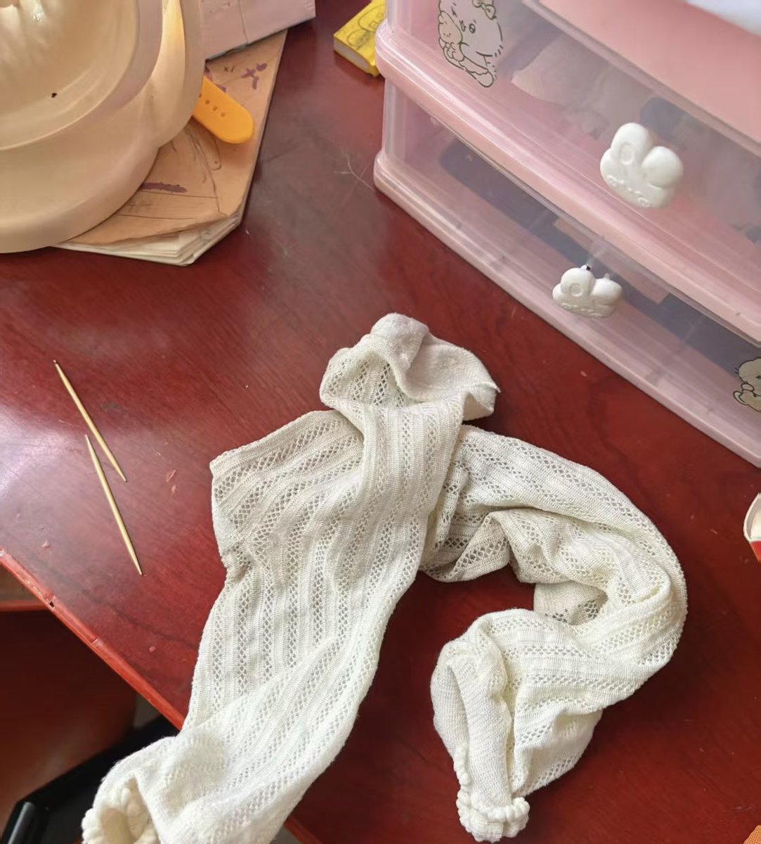xiao10160's tweet photo. 生日福利  开个抽奖
开个涨粉活动
抽棉袜×1
短丝×1
贞操锁×1
关注转发点赞评论区抽取
偏远地区除外  邮费自理统一25
#ATM奴  #提款机 #无脑贡 #榨金  #报销奴  #吸金 #压榨 #人形提款机 #白给  #贡奴 #贡畜 #压榨奴 https://t.co/5RY6eH6kUc