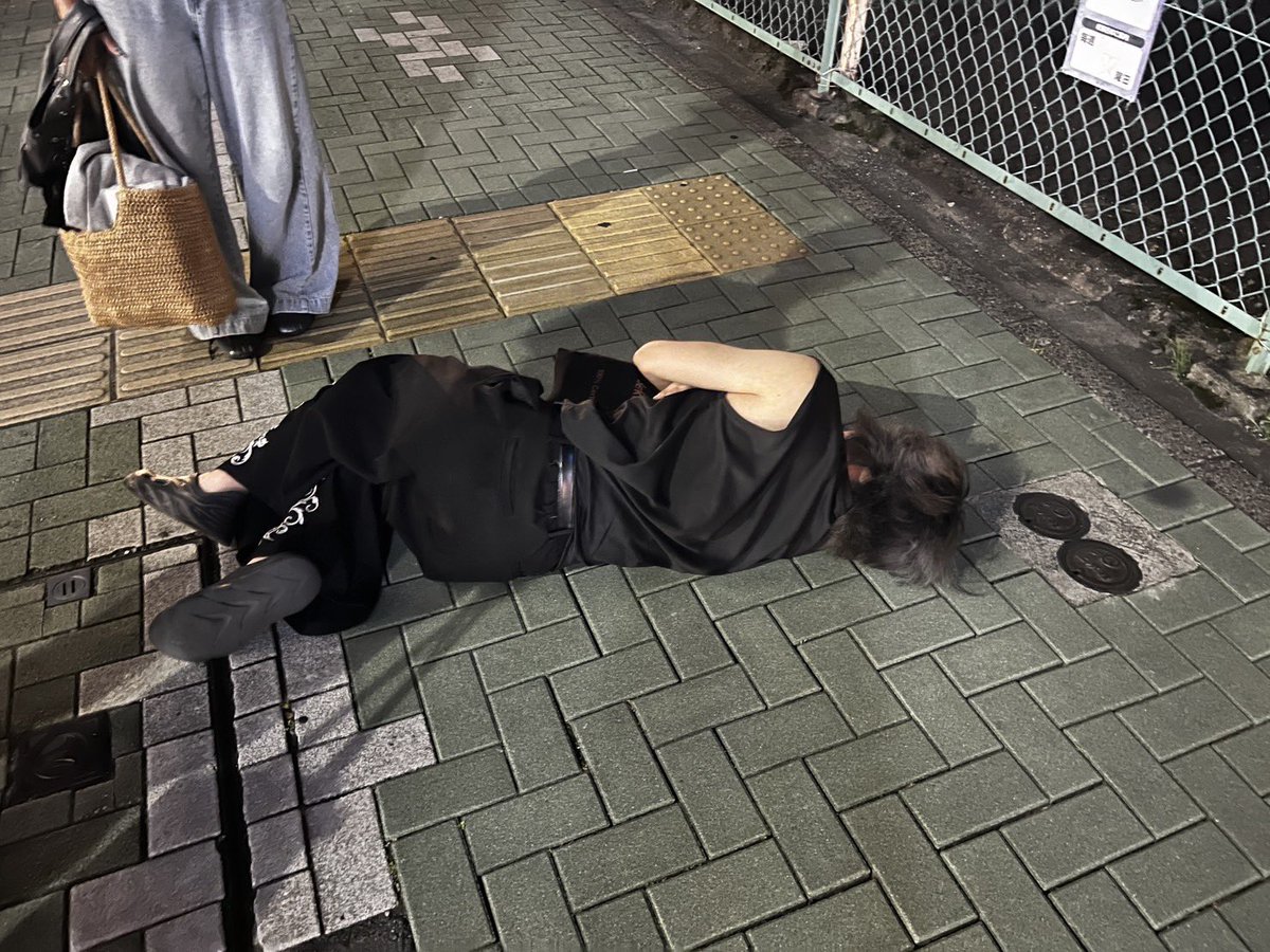 iLiFE_1006's tweet photo. 情けないオタクが1名(すぐ消す) https://t.co/y4tG5FRamA