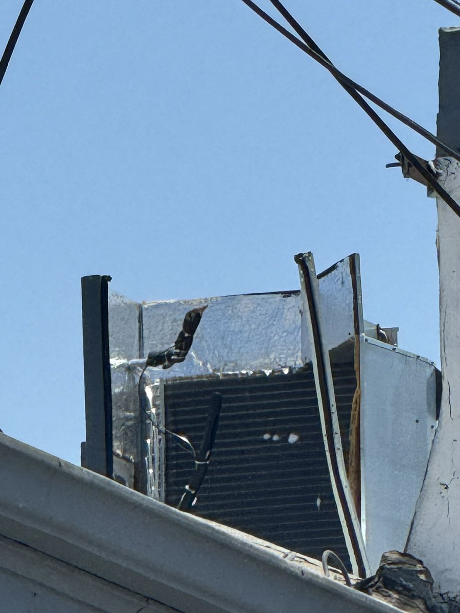 FlowGo37's tweet photo. Shout out to @GavinNewsom . Homeless broke our locks, climbed to the roof and shredded a $15,000 air conditioning unit for maybe $100 of copper. https://t.co/G0Aecenwcj