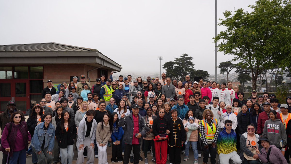 DanielLurie's tweet photo. What a day! Here’s a quick recap of how I spent One City Day, San Francisco’s first-ever citywide day of service:

🌳 Started by beautifying Minnie and Lovie Ward Recreation Center.
🌱 Planted trees with neighbors in Silver Terrace.
🐶 Made toys for shelter animals with volunteers in the Mission.
🧹 Joined a neighborhood cleanup in Diamond Heights.
🏆 Took part in a friendly competitive trash pickup in Oceanview.
🎉 Wrapped up the day with neighborhood celebrations in Ingleside and the Sunset.

More than 180 projects took place across all 11 supervisorial districts today, helping make San Francisco cleaner, greener, and more welcoming for everyone.

Thank you to my wife, Becca Prowda, for helping launch this initiative, and thank you to everyone who rolled up their sleeves and showed what civic pride looks like.

Let’s go, San Francisco!