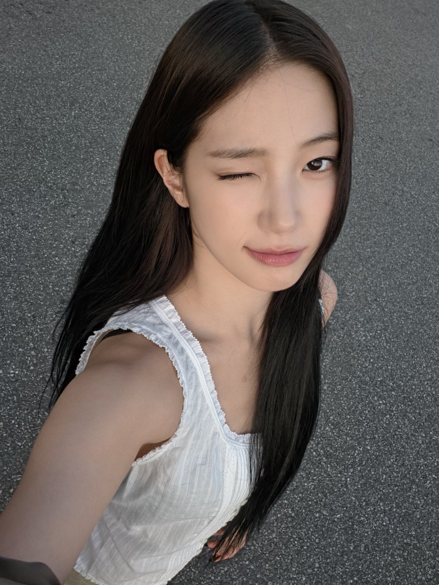 Daily_Zuha's tweet photo. #KAZUHA #LE_SSERAFIM #카즈하 #르세라핌 https://t.co/61kIu7In00