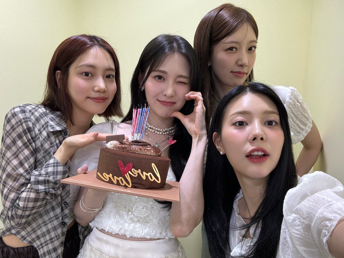 백설 tweet media