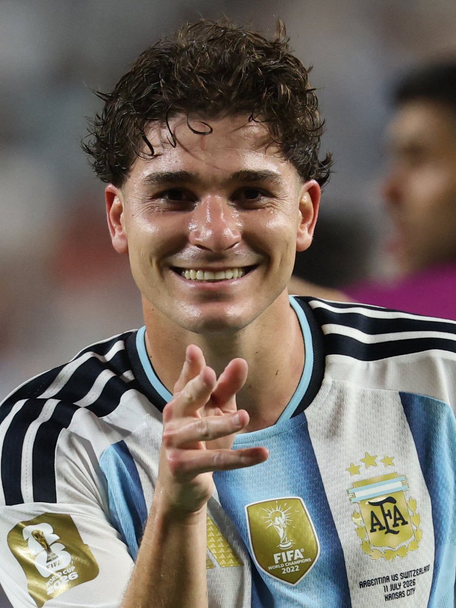 DailyAFC tweet media