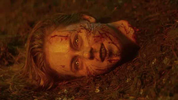 nathanrabin's tweet photo. Evil Dead Burn is One Stomach-churning, Bone-snapping, Vomit-inducing Setpiece after another. That’s a good thing!
https://t.co/vnZg2GTe3L https://t.co/gSLECdhmhl