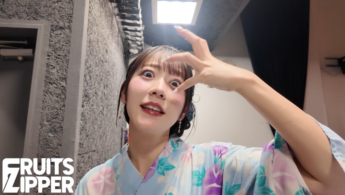 Pe__fz's tweet photo. やっぱりこの2人は似てると思うんだ
#真中まな
#上谷沙弥 https://t.co/KJOEjXMGlN
