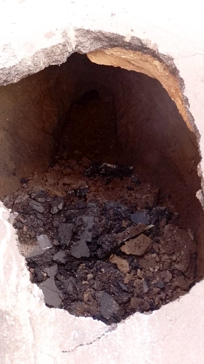 JerrxG13's tweet photo. CAE camioneta a SOCAVÓN en la GAM!

*Av Francisco Morazán y calle 1507 de San Juan de Aragón 6ta sección https://t.co/sOsrQAknGP