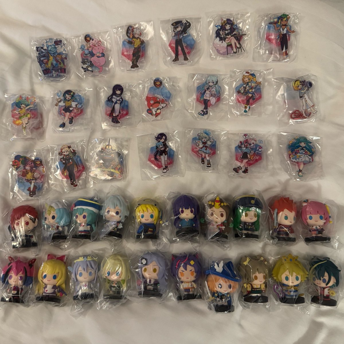 AnosGame's tweet photo. モンドリビッグガチャ
フルコンプリート！

交換ご協力いただいた方々ありがとうございました！
さぁ、飾るぞぉ！

 #モンドリ https://t.co/DK2kHHT4iy