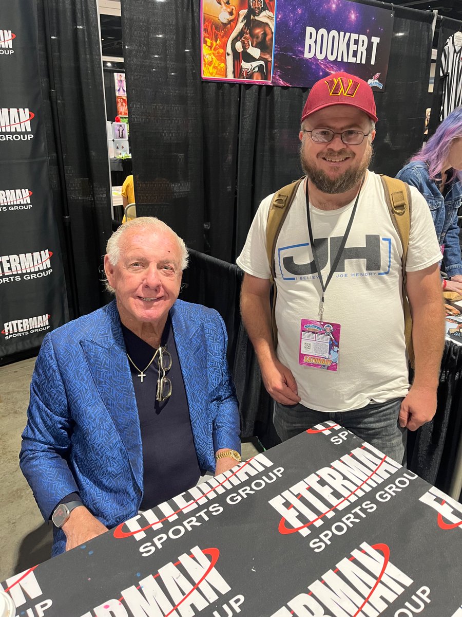 Jeffro52788's tweet photo. Still crazy to think that I met two of the original Four Horsemen back to back years! @TheArnShow and @RicFlairNatrBoy couldn’t have been nicer in these encounters! Deserving of the title of legends! https://t.co/iwOFNqrZqw