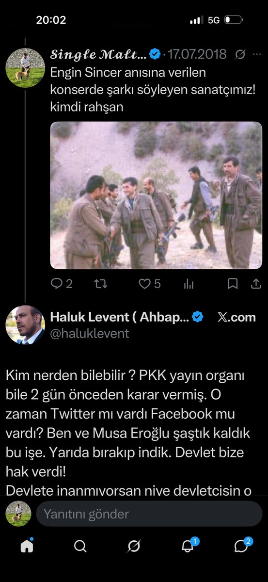 Eternal1923's tweet photo. Yıl 2018 ve taptığınız adamı patlattığımda kendini bana karşı savunuyordu. 😀 https://t.co/9UEuPgC1SU