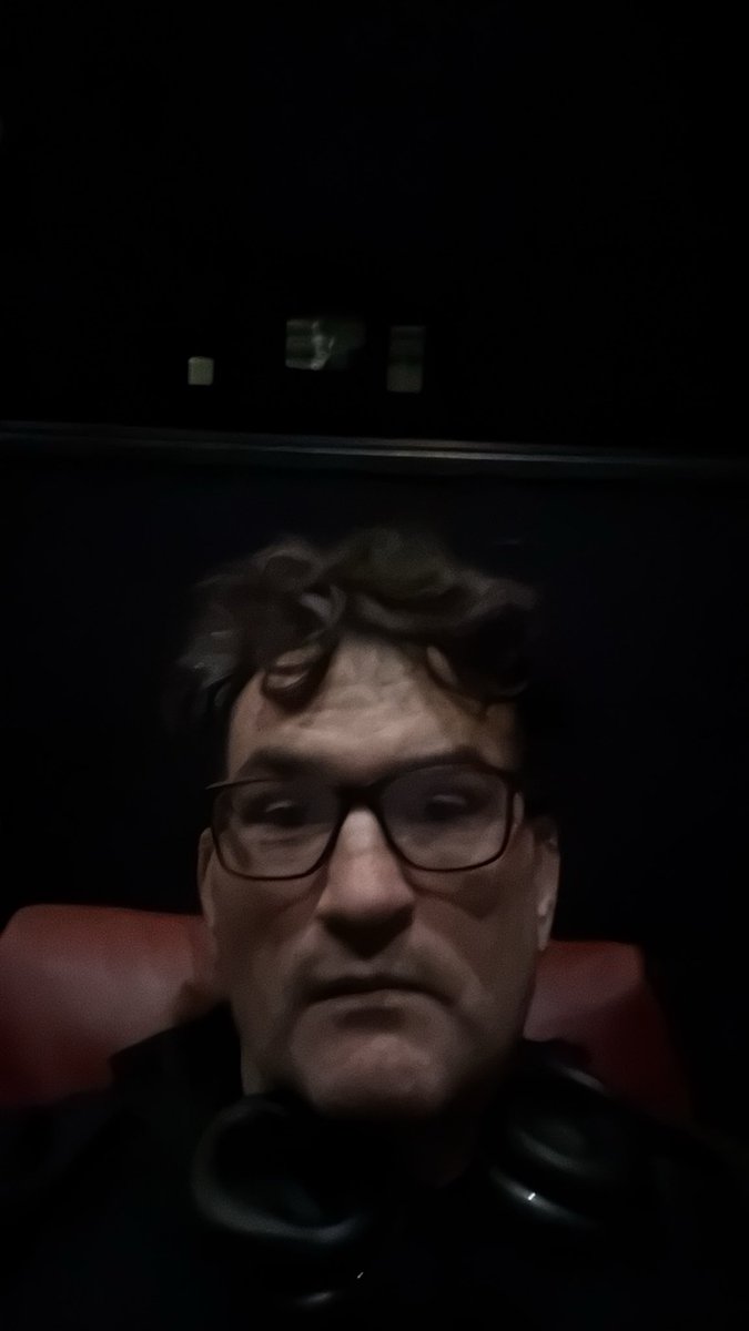 Someoneplace8's tweet photo. 10 am Sunday movie and theater to myself https://t.co/hPam6T75pM