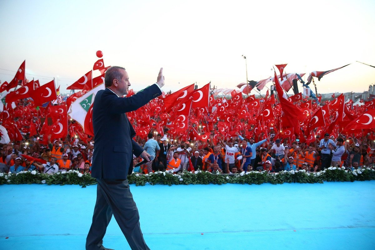 Srgl_8's tweet photo. 📍İrade Bizim Zafer Bizim 

Bugün Türkiye'nin güçlü yürüyüşünün arkasında o gecenin fedakârlığı ve kararlılığı bulunmaktadır.

#15Temmuz #ZaferBizim https://t.co/x31NaqKhAC