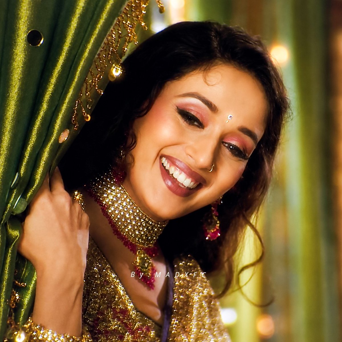 Madxfc's tweet photo. Chandramukhi will always be the most iconic character ever @MadhuriDixit
#MadhuriDixit #devdas #bollywood #bollywoodmovie https://t.co/LC1rohb2M4