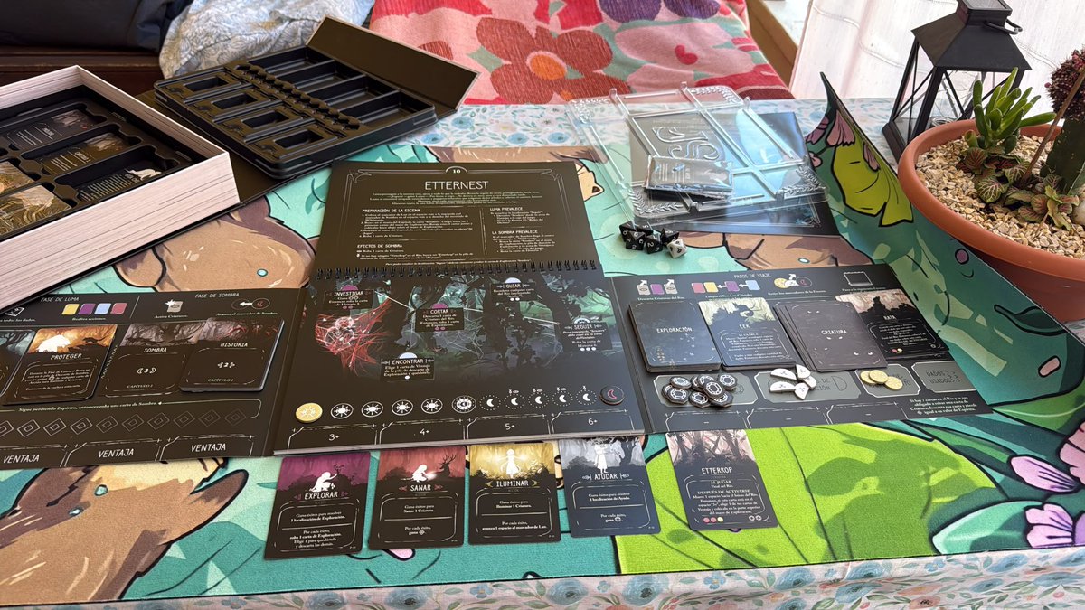 MrcdsSanchez's tweet photo. … Storyfold wildwoods de @Bumble3ee_Int y , el mejor regalo que pude hacerme por mi cumpleaños, aunque se retrasase 6 meses. Muy disfrutable! …
#boardgames #bgg #juegosdemesa #storyfold #playsolo #adventures #lumaybrom #wildwoods #summertime #sologames #solitarios https://t.co/XLKFR54MYx