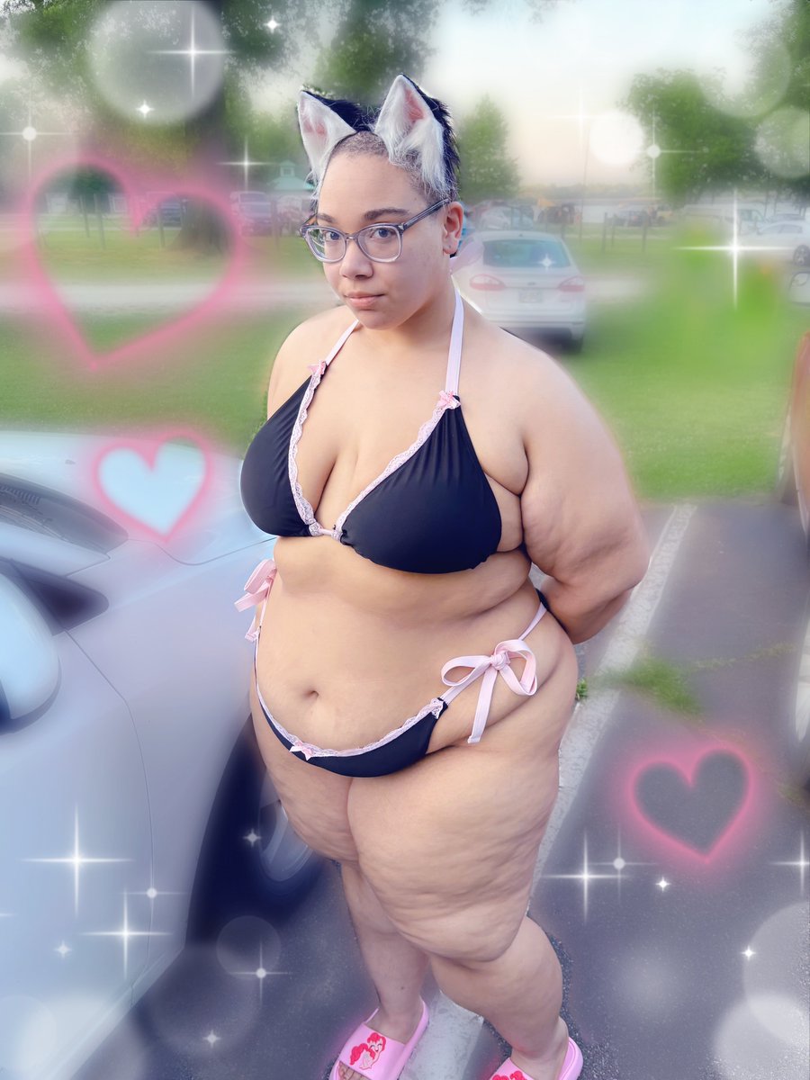 puppysplayspace's tweet photo. Puppy at the lake!
#petplay #puppyplay #kemonomimi #kittenplay #bbw #bikini #catears https://t.co/yXcAlb2eCJ