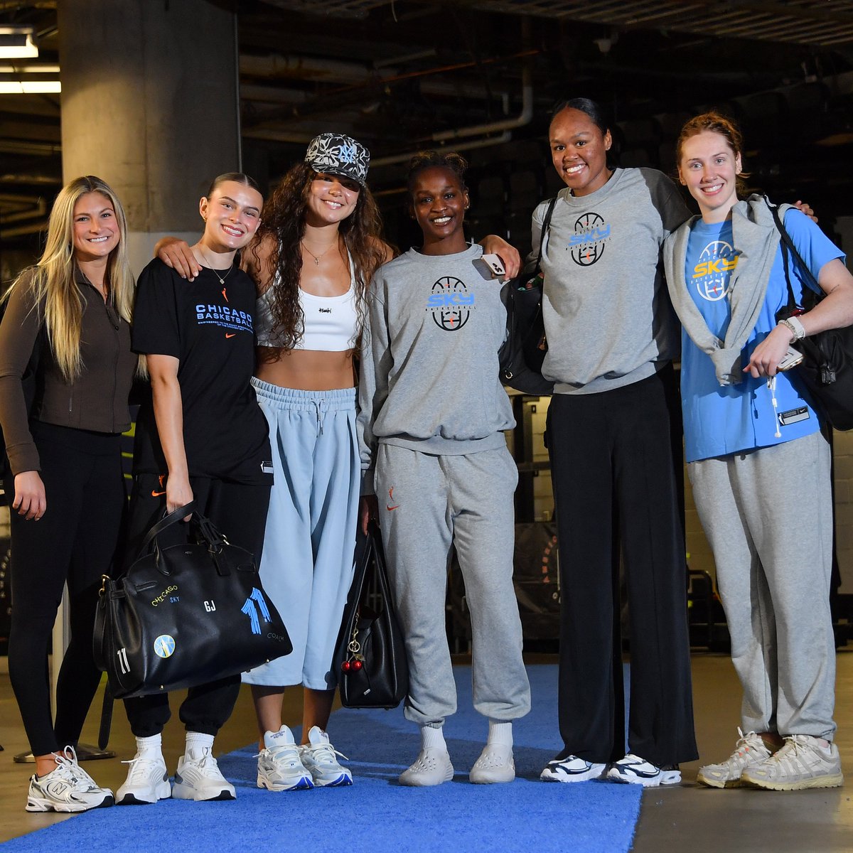 WNBA's tweet photo. The vibes? Immaculate. ✨☺️

The @chicagosky have touched down in Dallas ahead of tonight's matchup with the Wings! 

📺 7:00pm/ET | ESPN https://t.co/x0GU7qaBx9