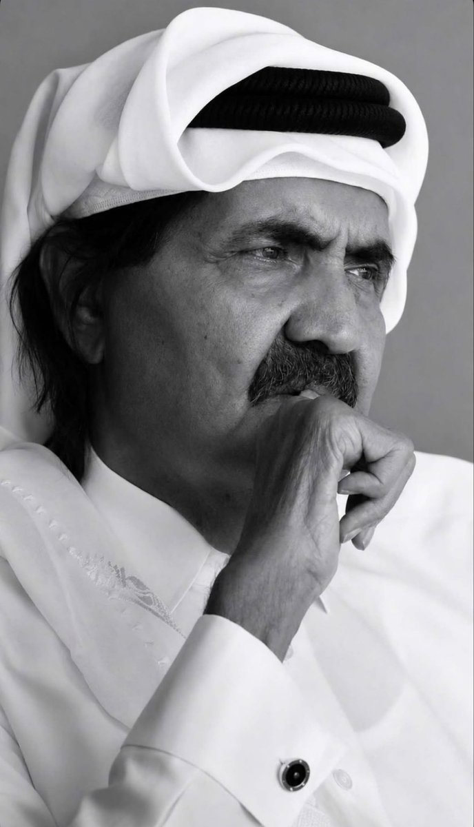 HussainBin3lii's tweet photo. اللهم ان القلوب شهدت له بالمحبه 
فاشهد له عندك بالرحمه و المغفره 
#الشيخ_حمد_بن_خليفة_آل_ثاني #فقيد_الوطن https://t.co/XbK4gtT2pr