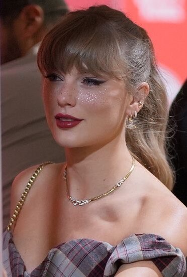 loverxttpd's tweet photo. the freckles were so pretty https://t.co/BNL2gTDFF1