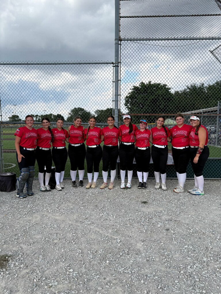 MApplegarth2027's tweet photo. Kinda sad this may be the last time I get to play at Berliner. Alot of amazing memories. This weekend was no different, made the final 4 at Buckeye Recruitfest,  we lost 6-5 in international tiebreakers. @MuskingumUnivSB @CoachScibelli https://t.co/UqbUte1Ukp