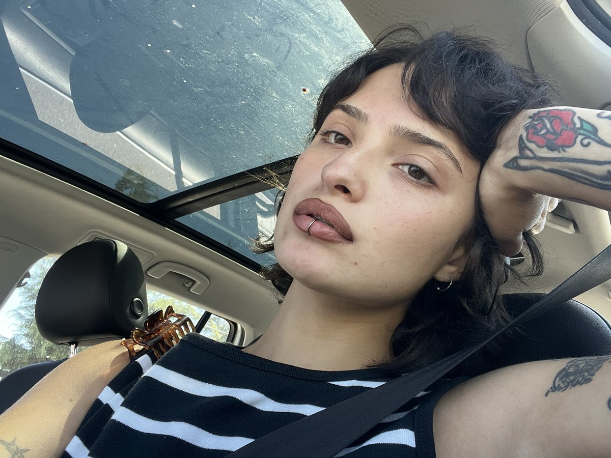 boofprincesa's tweet photo. My hair is growinggggg https://t.co/IHO2A3XvQX