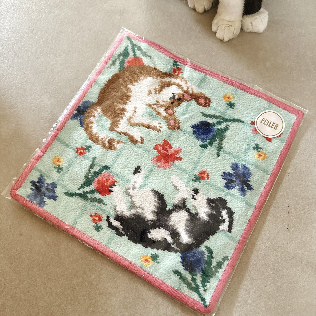 bijingasuk1's tweet photo. 5月に買ってやっと開封。
コスメキッチンフェイラー🐾 https://t.co/SEy3GjtVWF