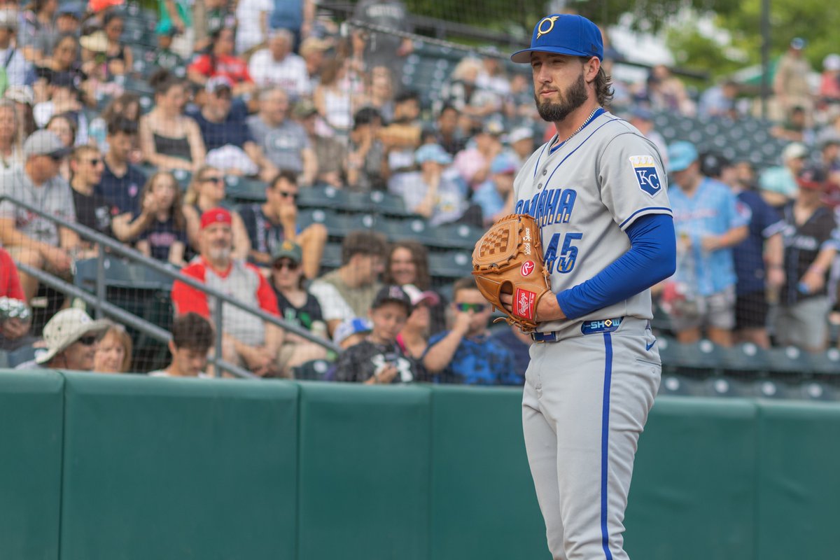 OMAStormChasers's tweet photo. Mitch Spence threw 5.2 strong innings and Brett Squires went 3-for-5 to propel the Chasers over the Bats, 7-2.

The Chasers are back at Werner Park on July 17th and it will be Everything Nebraska Night presented by @valentinospizza.

RECAP: https://t.co/cuObcJsuyC https://t.co/vJ6BqGDmit