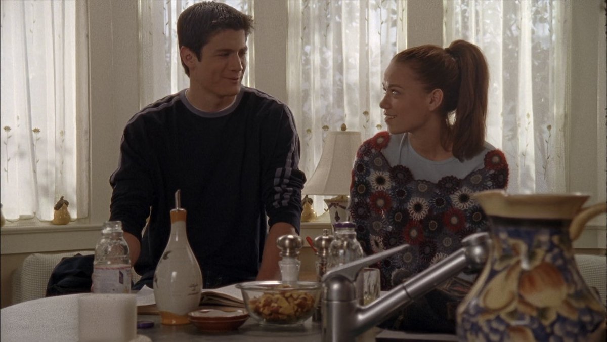mightyredm's tweet photo. percebi que a haley era minha fav das favs de oth quando eu gostava mais de todo mundo quando eles estavam com ela 💖 https://t.co/A1zNt0sJLe