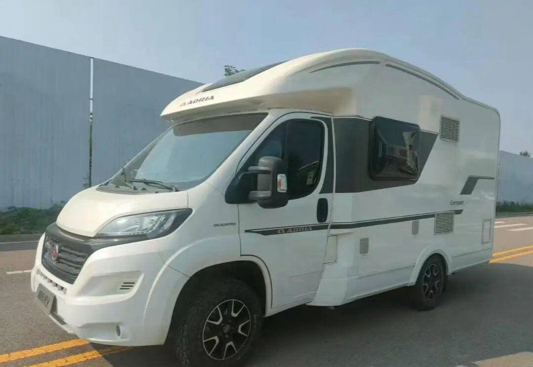 sage_may3310's tweet photo. Just picked up this absolute beauty!😁❤️ 
Ready to hit the road. Huge shoutout to the team at "The RV Plug USA" the buying process was incredibly smooth and reliable. If you're looking to upgrade, they're highly recommended.👍 https://t.co/lnm0MHGNhl
​#VanLife #RoadTrip https://t.co/PtZroy1WkY
