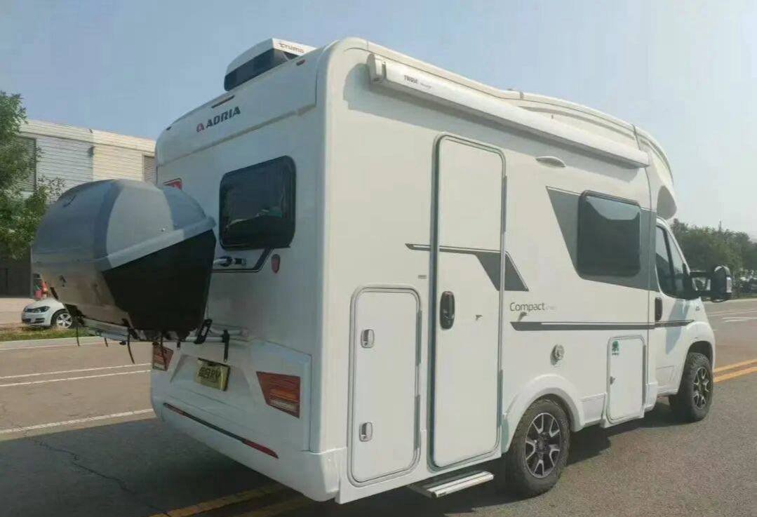 sage_may3310's tweet photo. Just picked up this absolute beauty!😁❤️ 
Ready to hit the road. Huge shoutout to the team at "The RV Plug USA" the buying process was incredibly smooth and reliable. If you're looking to upgrade, they're highly recommended.👍 https://t.co/lnm0MHGNhl
​#VanLife #RoadTrip https://t.co/PtZroy1WkY