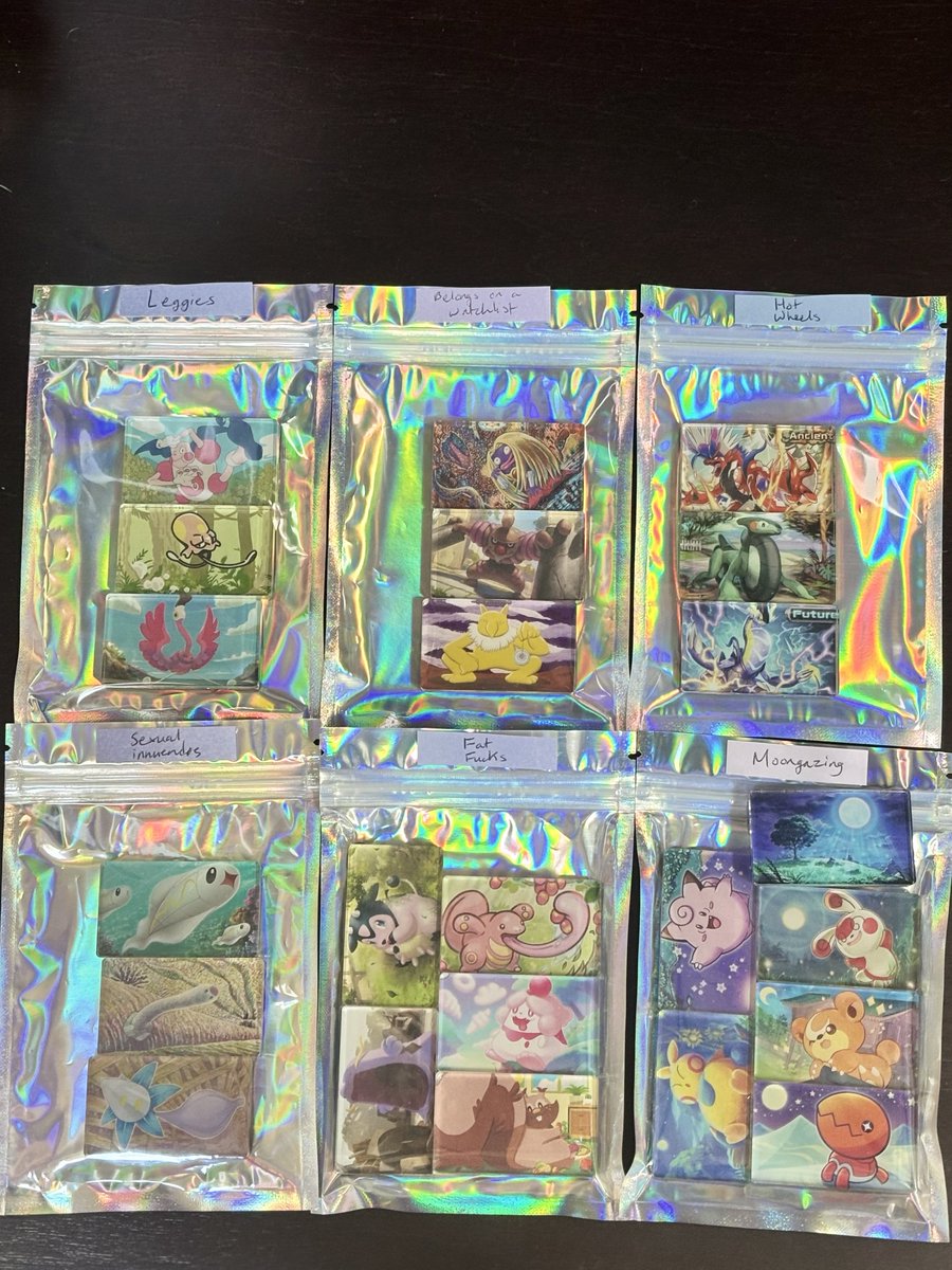 DreamlikeMelody's tweet photo. Would anyone who’s going to OffKai be interested in buying a Poké pack of magnets and I can give it to you in person? (๑•́-•̀)

I’ve been making pre-made packs based on evos/themes, but I was also considering doing like random mystery packs based on preferences or custom orders (ᵕ•᷄ᴗ•᷅ )

I was thinking $3/magnet, +50¢ per EX/holo card, or +$1 if you wanted me to manually add holo/glitter/broken glass effect to a specific card (ó﹏ò｡)