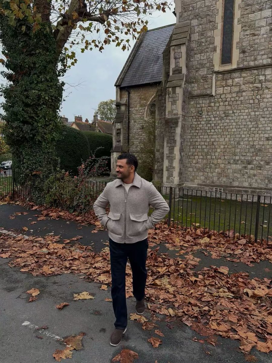 thompson19988's tweet photo. Take control of your future—start investing in the stock market today. Every smart move you make now brings you one step closer to financial freedom. Don’t let outside opinions hold you back—your journey, your decisions, your rewards. https://t.co/se6ZNOfJP3