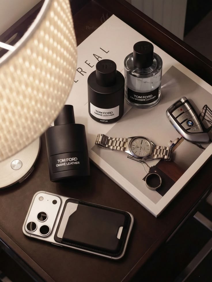 Dea_rMen's tweet photo. These are the essentials every man should own. https://t.co/qalwAdISLi