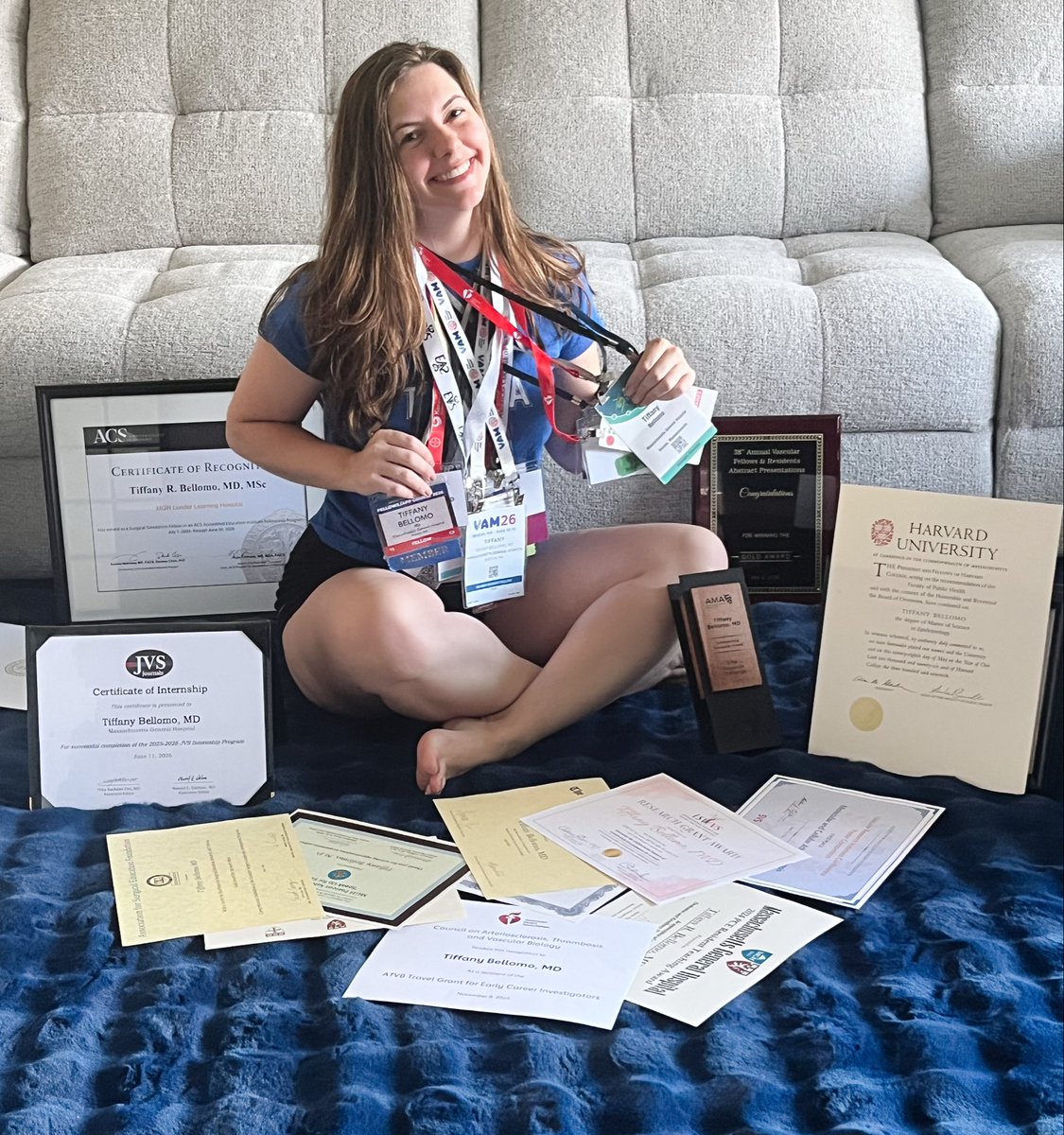 BellomoTiffany's tweet photo. The AMA interviewed me reflecting on the past two dedicated research years: • 30+ publications
• 27 conferences
• 10 research grants
• 2 surgical education fellowships
• 1 MSc in Epidemiology
The strongest research questions are often the simplest. Read more below! https://t.co/G6Gtz2OZaC