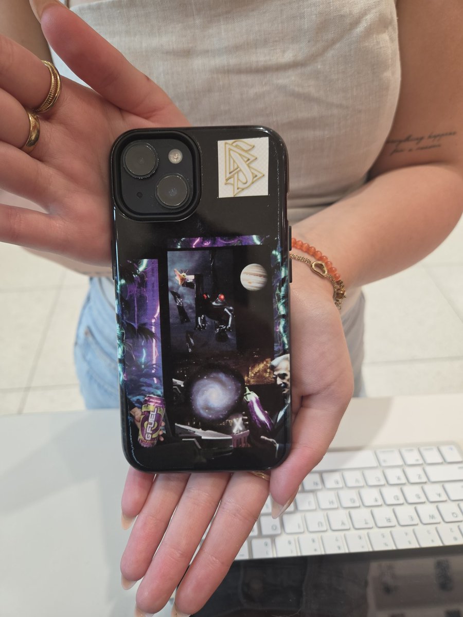 Universal_Enola's tweet photo. My artwork has made it on a cellphone case! 🥳 https://t.co/jQ11O0D7CQ