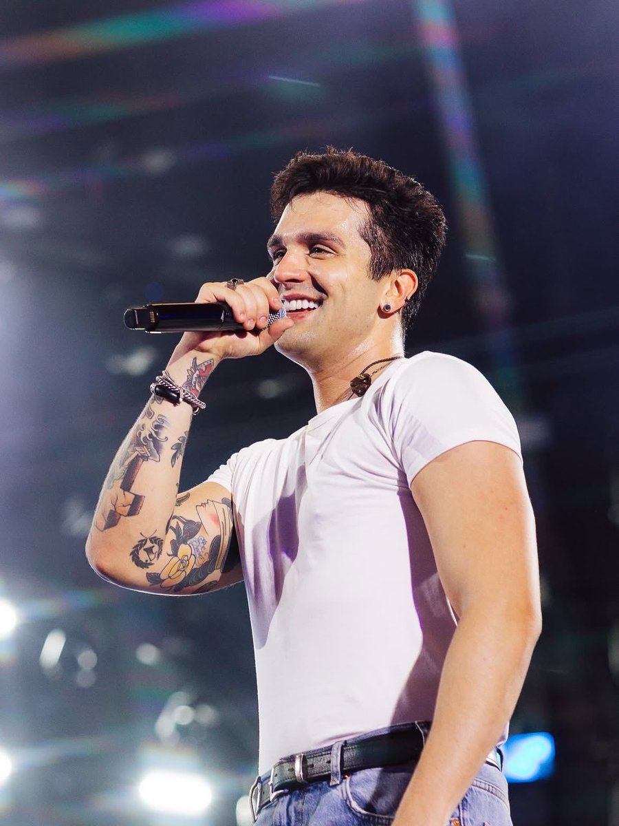 feitometeoro's tweet photo. meu amor maior!!!! 🩵 https://t.co/NLyBOfsgDv