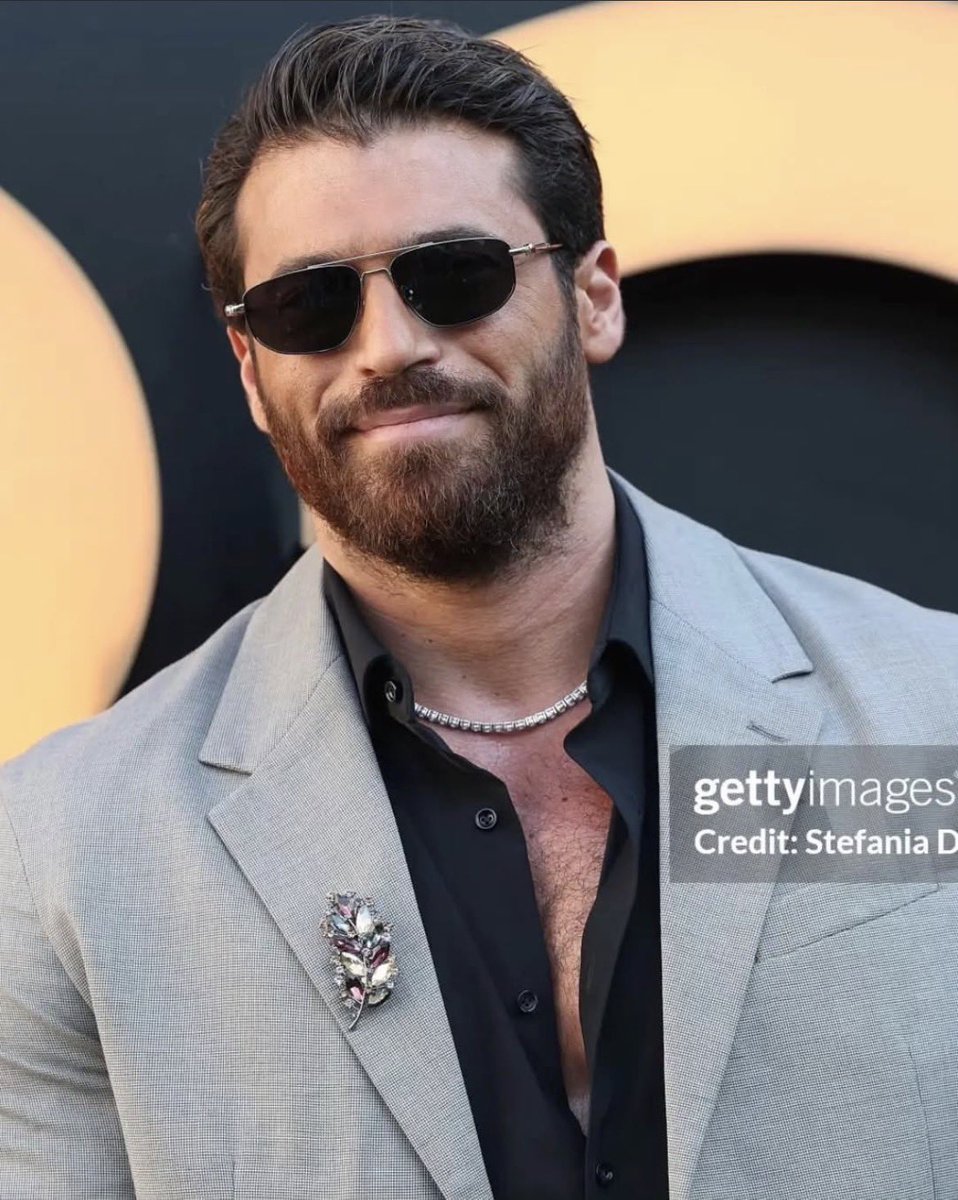 CanYamanNewsInt's tweet photo. ♦️New information for the series #BRO

#CanYaman character will be a married lawyer who will experience sentimental crisis.His half brother (the characters hate each other) will give him advice to win back his wife while he will try to teach him to be better lawyer in order to save family firm (studio).