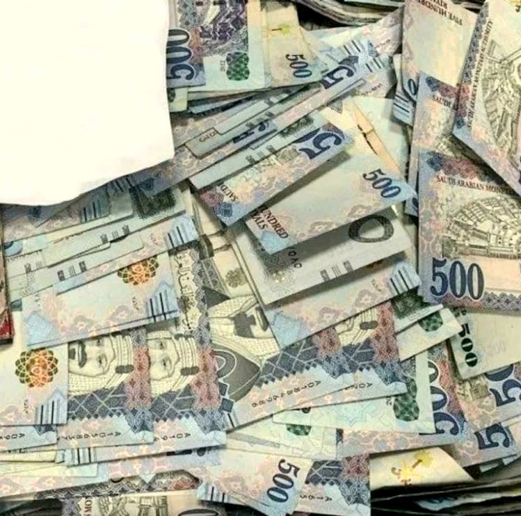 shakawi93's tweet photo. عاجل 🔥
سحب قوي علي 100000  ريال 💸 لـ 4 فائزين + 5 (Apple iPhone 16 Pro)
#خروج_سندي_مطلب_الجمهور88
1- 40000﷼ 
2- 25000﷼
3- 20000﷼
4- 15000﷼
 بدون شروط فقط تابعني + رتويت واكتب تم على الخاص

السحب من الرتويت والمتابعة بعد 24 ساعة موثق بالفيديو شاركوا وفالكم التوفيق 💓 https://t.co/kFYlNMNmTt