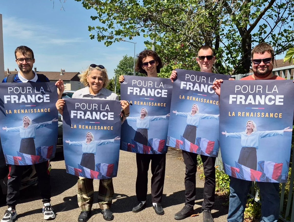 voinconmc's tweet photo. Avec les militants de la #circo5702 de la #Moselle, nous étions ce matin à Vallières et la Corchade pour le lancement de la campagne présidentielle de @MLP_officiel avec @J_Bardella 
Rejoignez-nous et soutenez la campagne qui commence sur :
➡️   https://t.co/A5HP23NWvS https://t.co/94bacFegVc