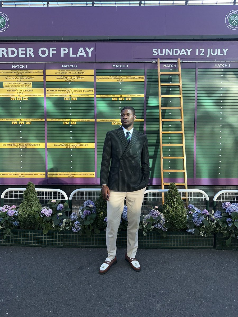 Boboye__x's tweet photo. My first ever Wimbledon 

#Wimbledon https://t.co/MMxgpHQw93
