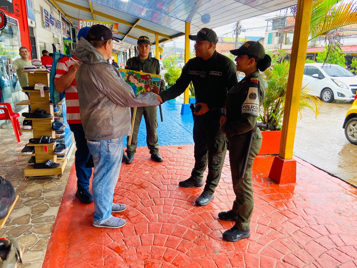 ProteccionPonal's tweet photo. Fortalecemos la protección del medio ambiente con el programa Turismo Ecológico, promoviendo en #Guaviare la correcta disposición de residuos y el turismo responsable💚👏. https://t.co/Nrt5988ch1