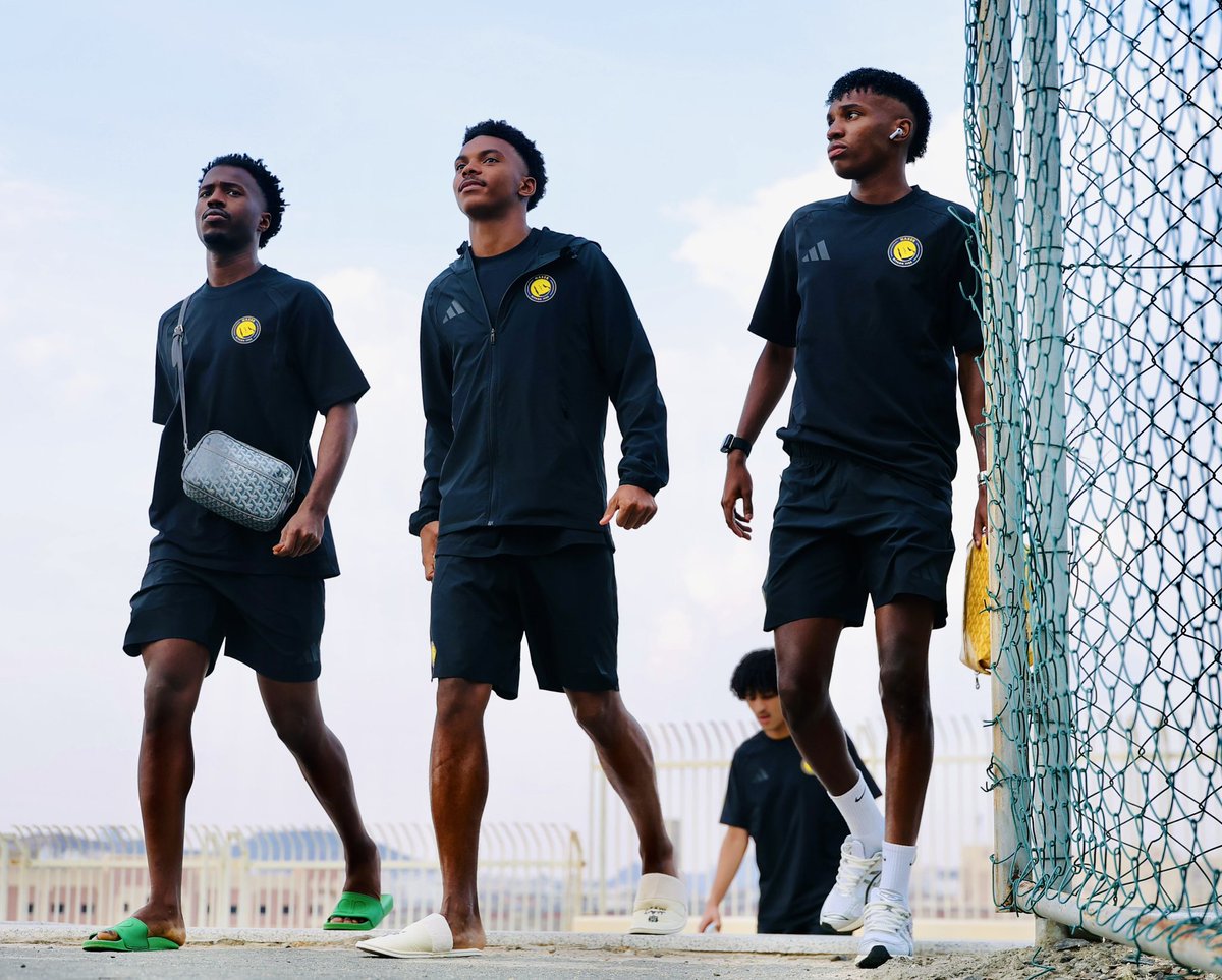 a_egab's tweet photo. @AlNassrFC منهم وش مراكزهم ؟ نبي شرح من المركز الاعلامي https://t.co/BcnfRjVdAC