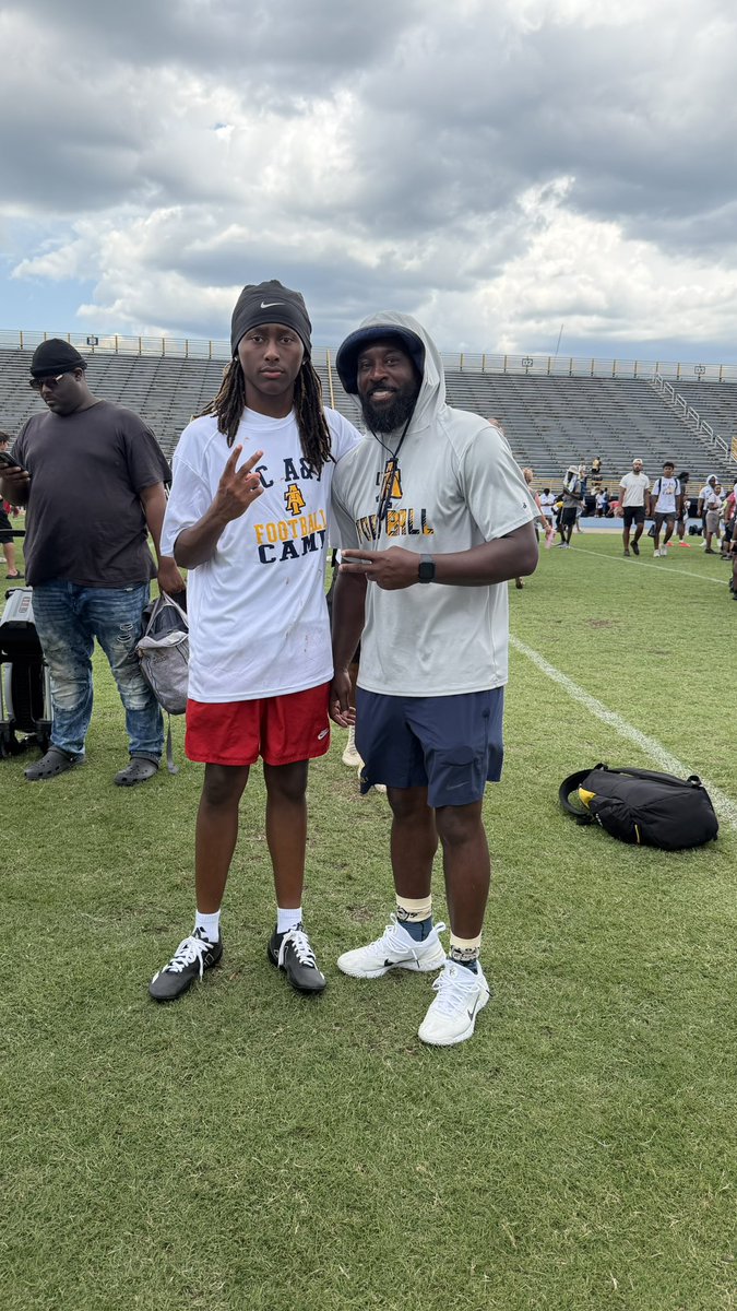 TWhitley2028's tweet photo. Blessed to compete at the NC A&amp;T Football Camp Yesterday. I’m thankful for the opportunity to showcase my abilities and receive great coaching. The work continues! @KoachCheek @Alvance_Rob @CoachJones56 @NCATFootball #AGTG #ClassOf2028 https://t.co/ya1FxfrOWo