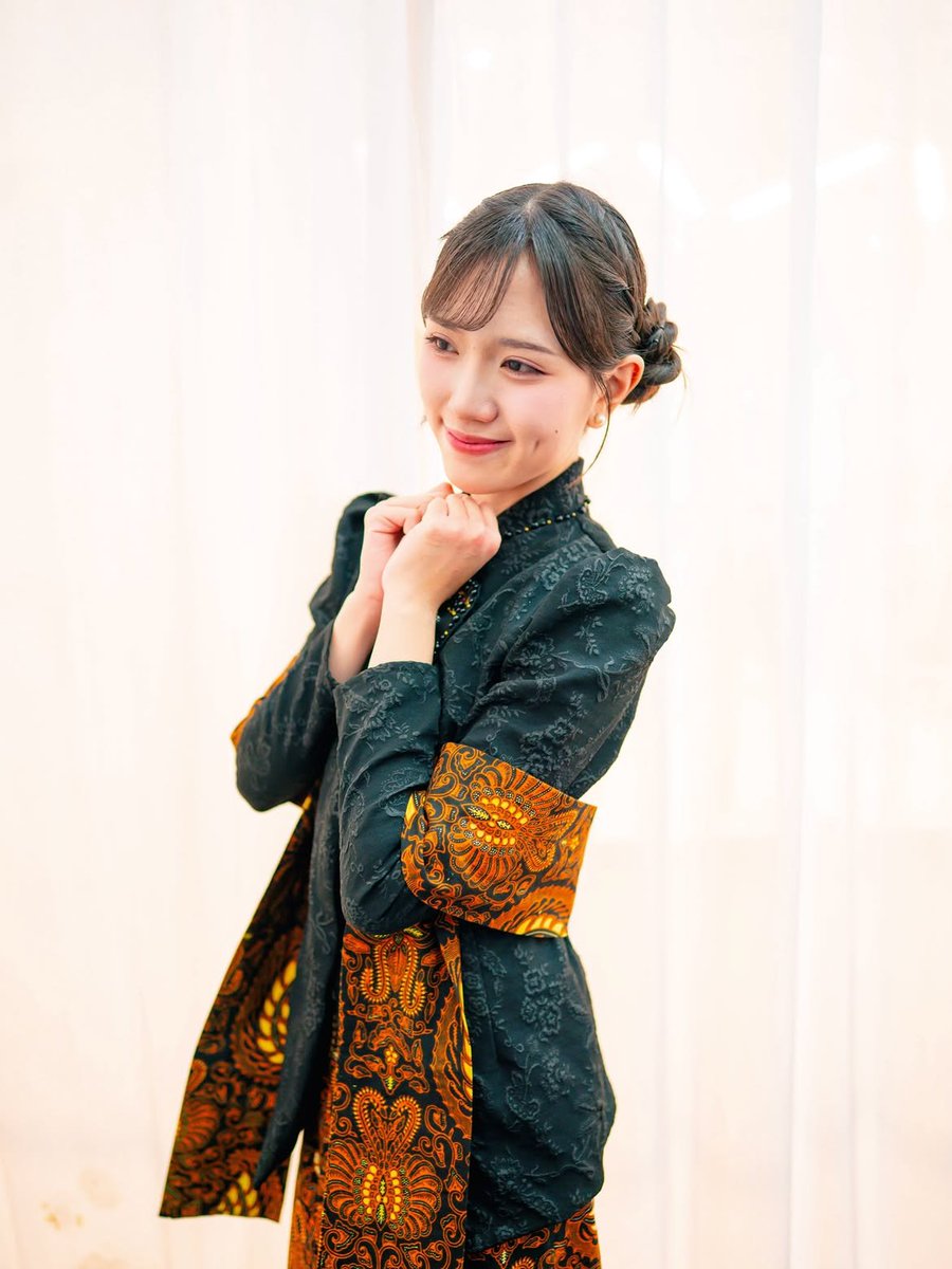 gecilucuk's tweet photo. Puspito kang manis ayu, parasmu dya lintang luku, amung siro kang tak antu, rino wengi nggugah kalbu ~

@Gracie_JKT48 🤍 https://t.co/ZgVVlquAem