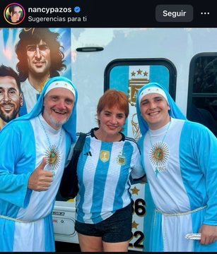 abrilcba_'s tweet photo. Nancy Pazos llora capitalismo y se encadena cuando está en Argentina pero viaja a Estados Unidos al mundial la muy hipócrita. Kirchnerista de manual. https://t.co/0CUELaj9Fl
