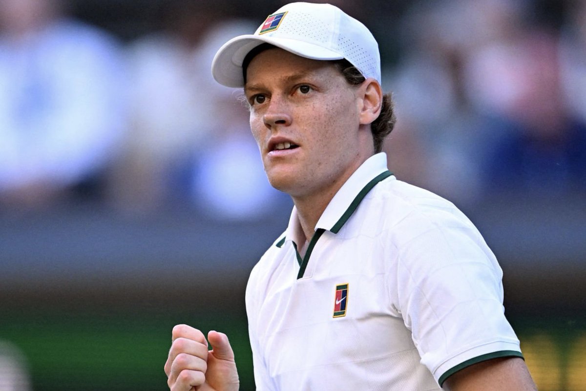 josemorgado's tweet photo. World #1 Jannik Sinner defeats Alexander Zverev in a fantastic final, 6-7(7), 7-6(2), 6-3, 6-4 to win back to back #Wimbledon titles. 

5th career Grand Slam title, first in a year. 

Won 37 of his last 38 matches.

Incredible. https://t.co/T9DhZ9Fe3a