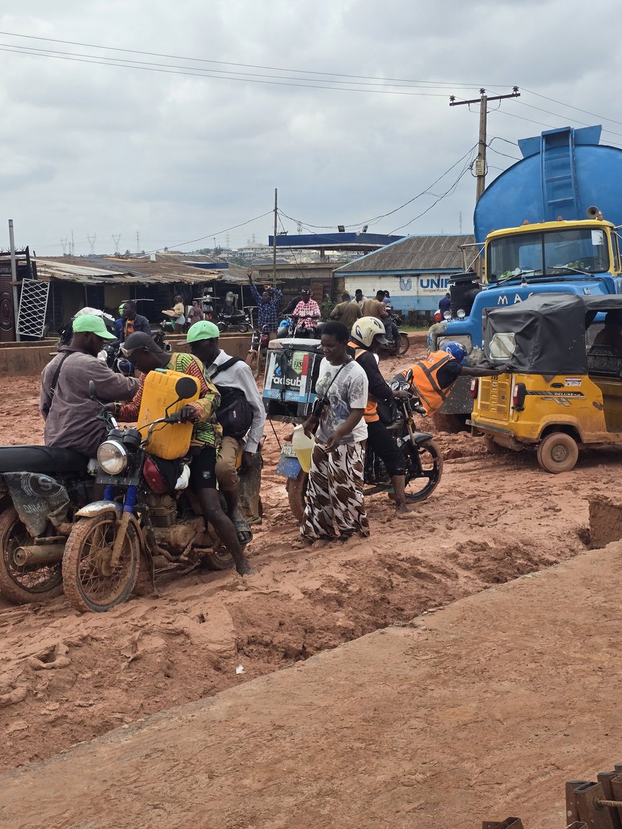 JOSEPHMARHONE's tweet photo. risk every single day.

We urgently appeal to the Ogun State Government to prioritize the reconstruction of this critical road.

cc: @OGSG_Official @DapoAbiodunCON @FmworksNigeria @ARISEtv 
@ruffydfire @seunokin 
@channelstv #FixAiyetoroRoad #FixOurRoads #OgunState #AdoOdoOta https://t.co/vR7O0KcJGR